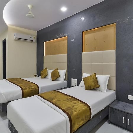 Hotel Aroma- Dadar Bombaj Zewnętrze zdjęcie