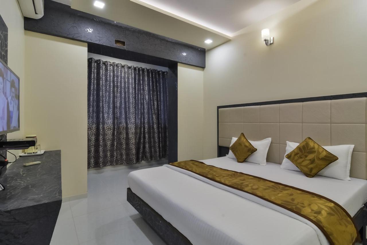 Hotel Aroma- Dadar Bombaj Zewnętrze zdjęcie