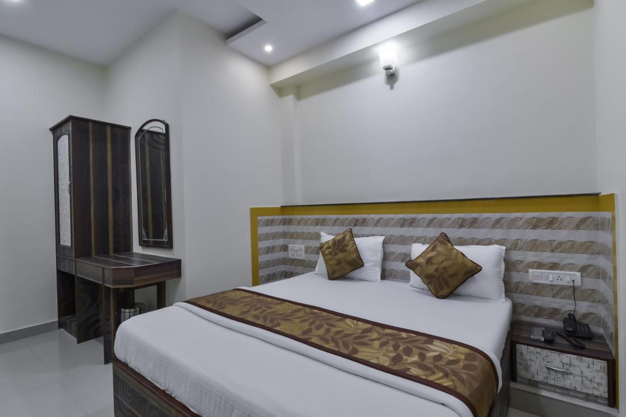 Hotel Aroma- Dadar Bombaj Zewnętrze zdjęcie