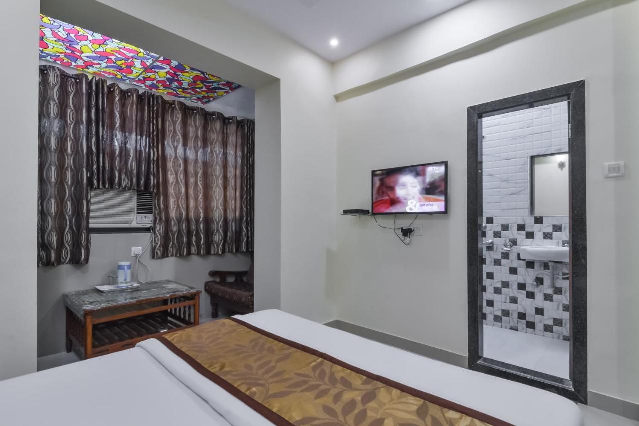 Hotel Aroma- Dadar Bombaj Zewnętrze zdjęcie