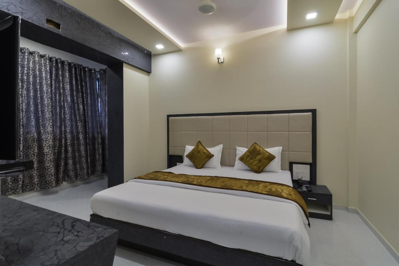 Hotel Aroma- Dadar Bombaj Zewnętrze zdjęcie